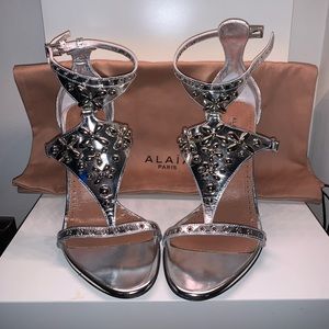 Alaia heels size 37 NWT